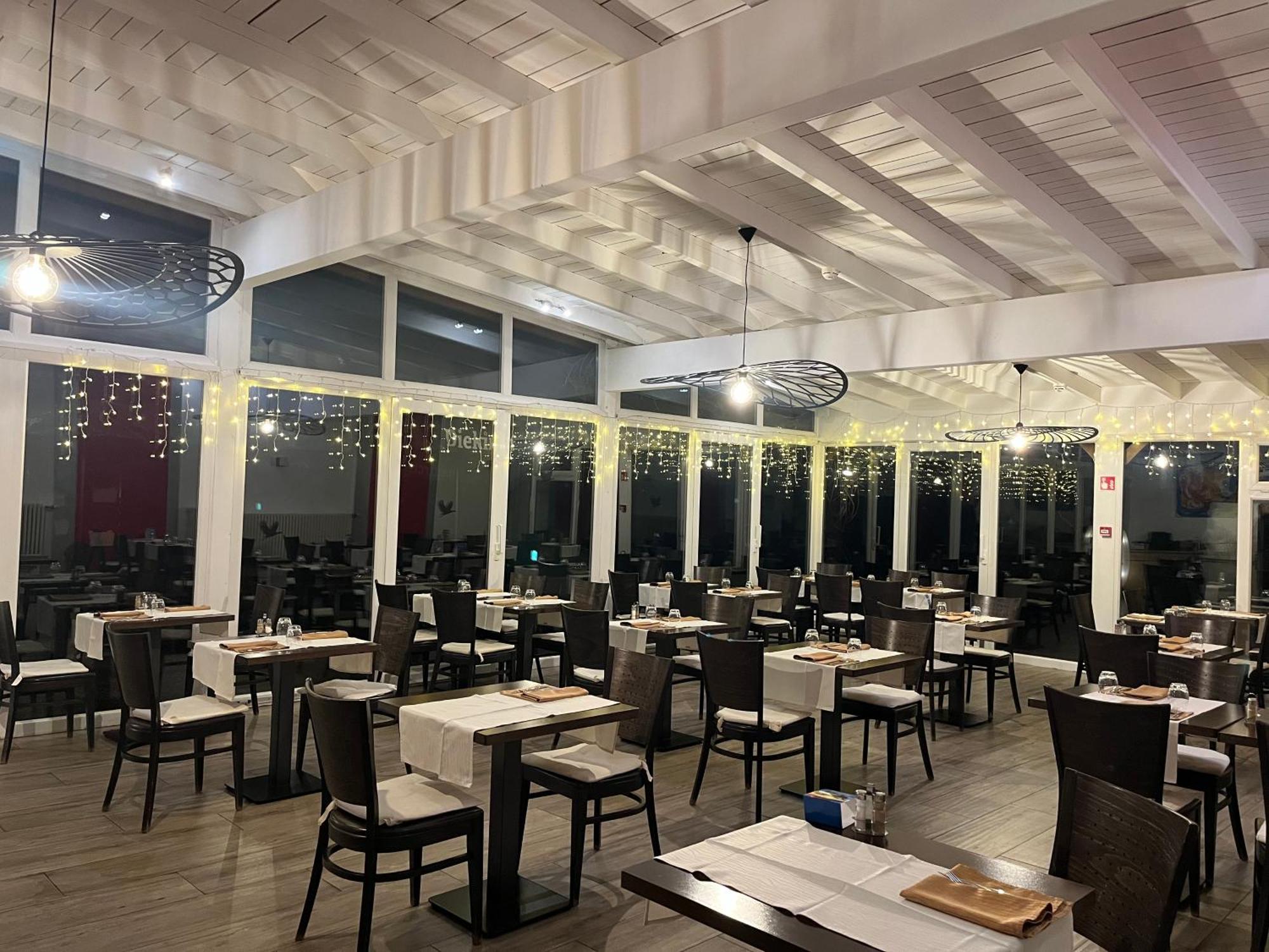 Hotel Restaurant Le Paris Mondorf-les-Bains Exterior photo